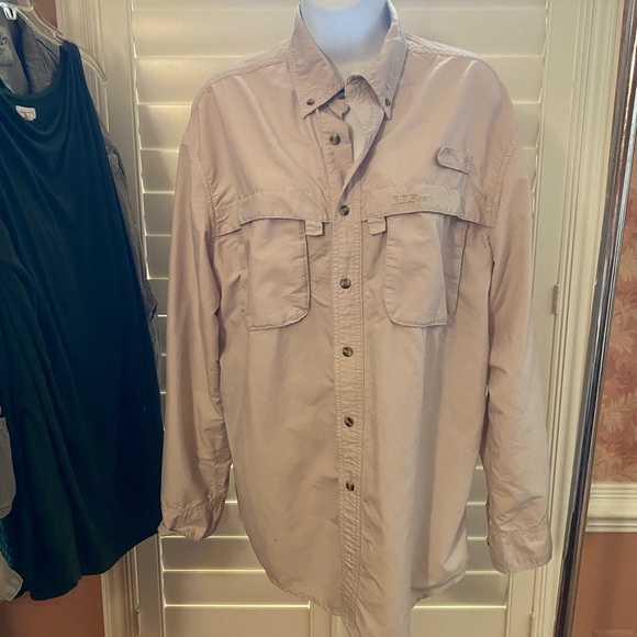 LL BEAN Men’s Shirt. Button Down, Khaki, Medium - Picture 1 of 7